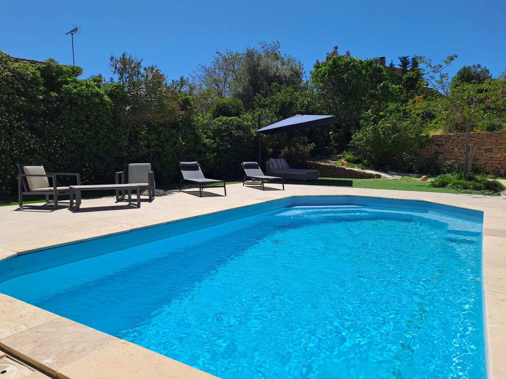 Independante Climatisee, Terrasse 100m2 Et Salle D'eau Bed & Breakfast *